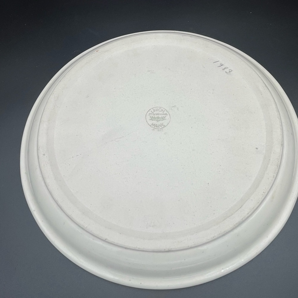Vintage Union Stoneware blueberry plate 10.75” - Picture 7 of 12